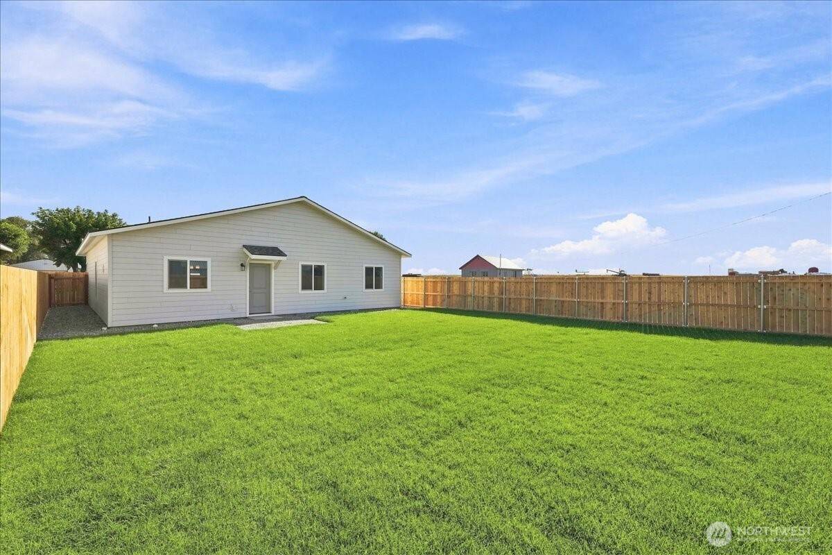 34 Simpson ST, Mansfield, WA 98830