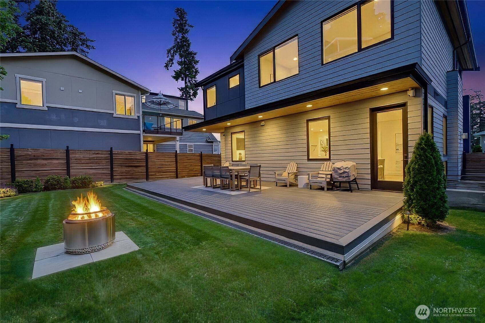 11855 89th PL NE, Kirkland, WA 98034