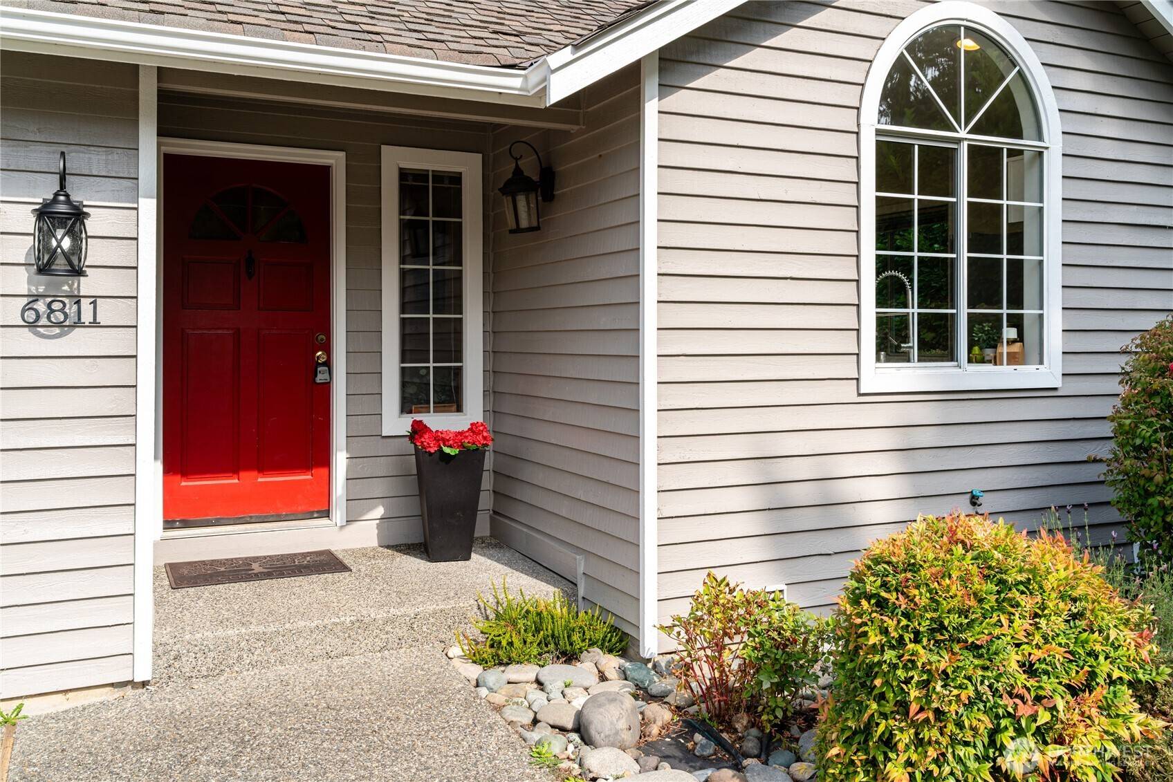 6811 Shady Grove PL, Arlington, WA 98223