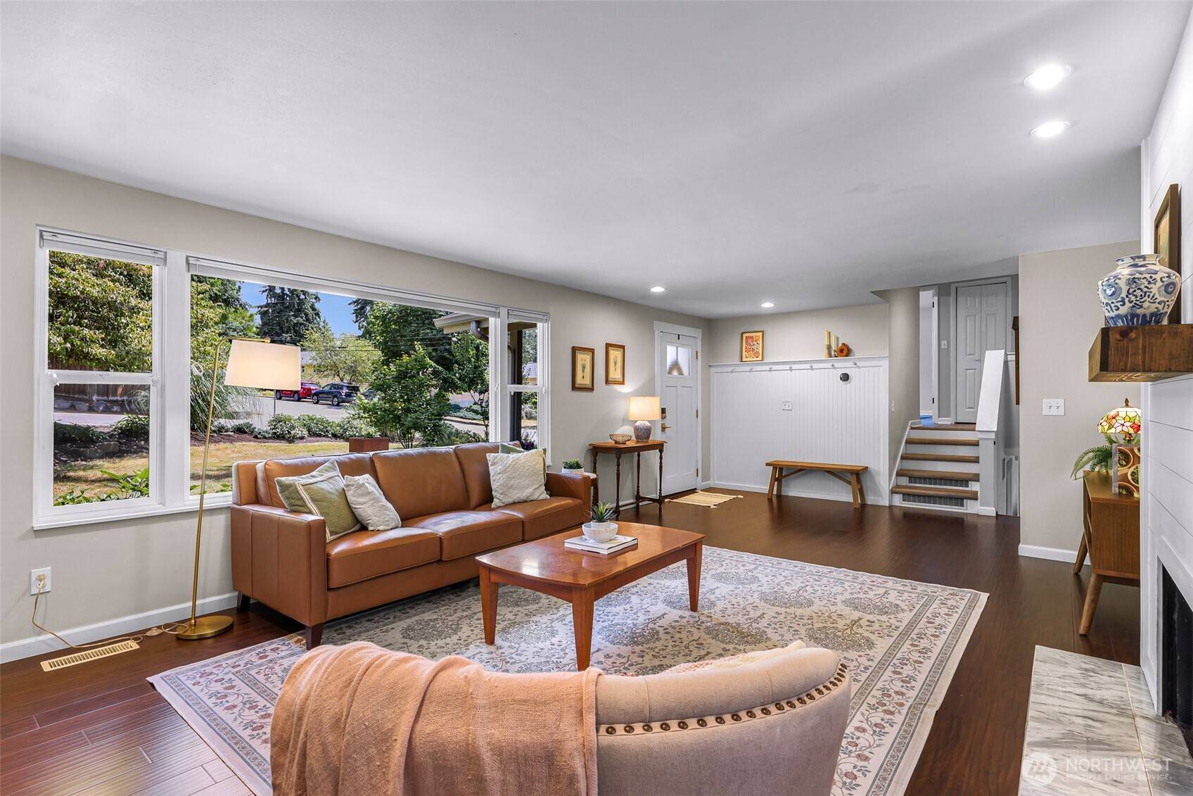 19115 104th AVE NE, Bothell, WA 98011