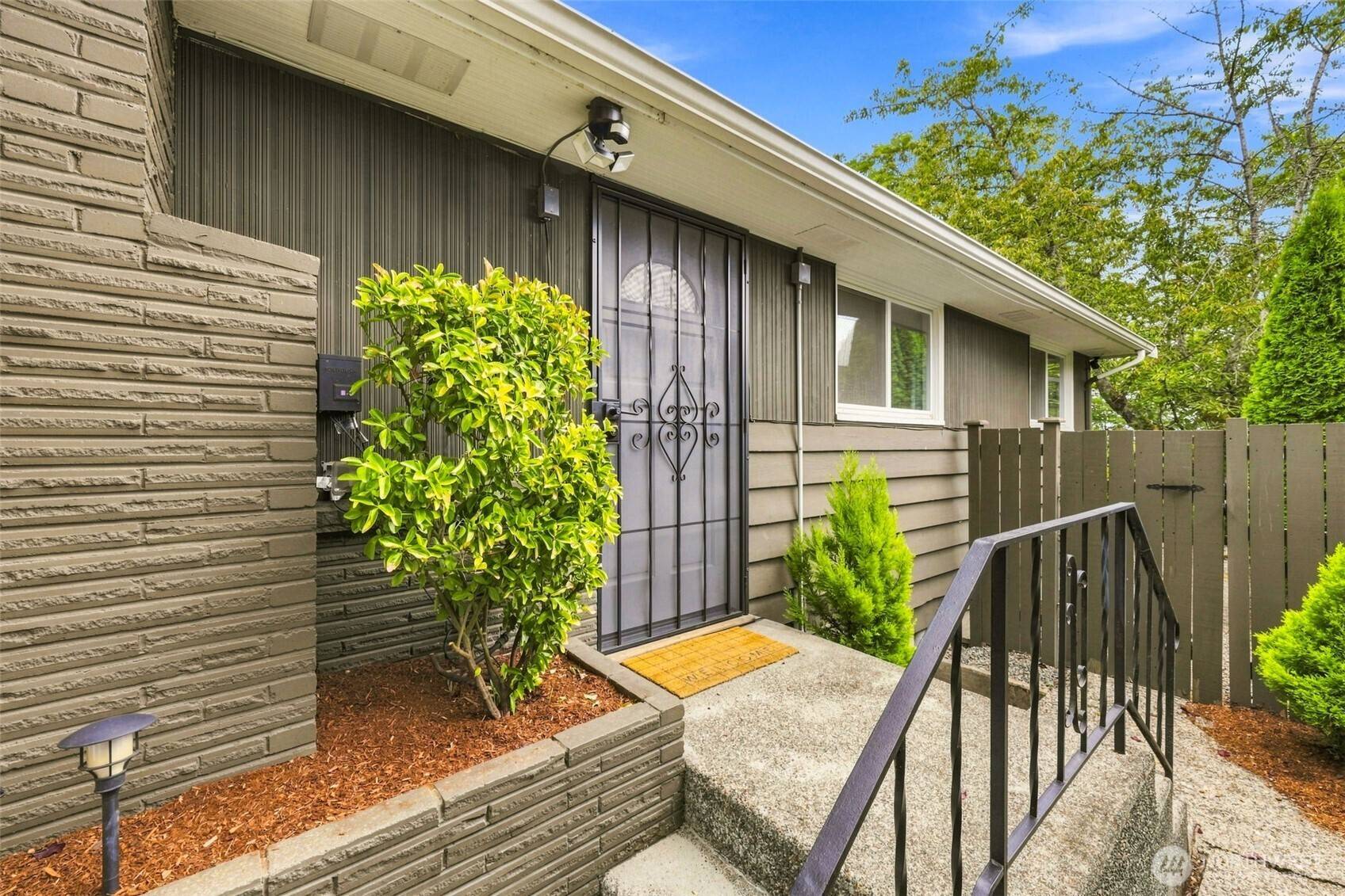 7742 30th AVE SW, Seattle, WA 98126