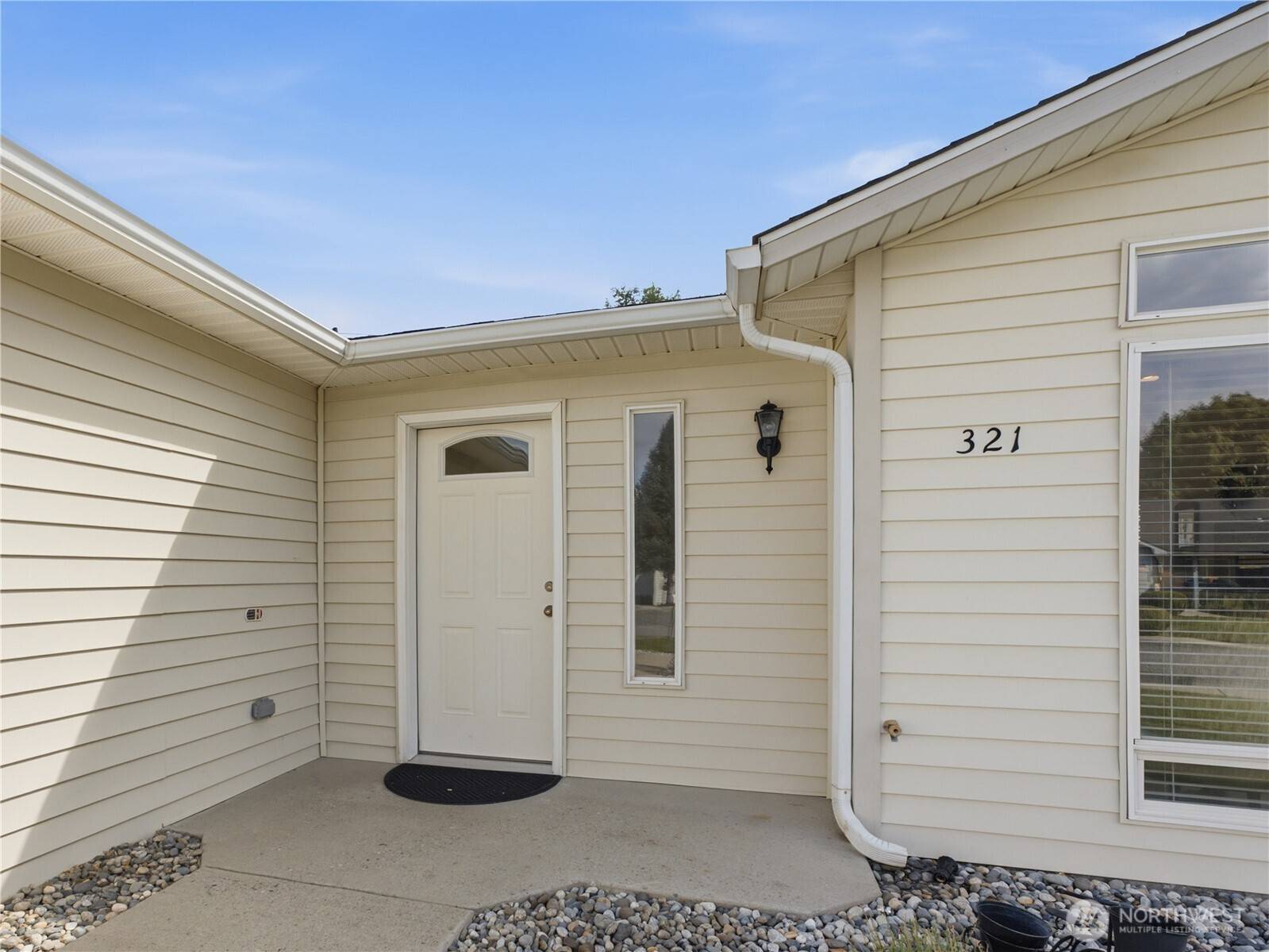 321 S Mary AVE, East Wenatchee, WA 98802