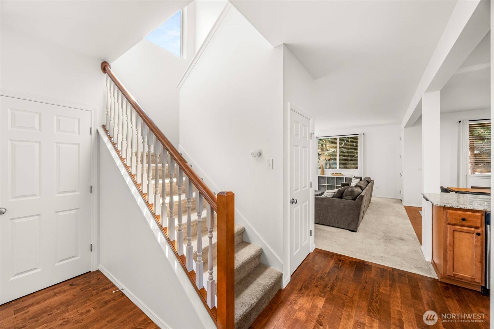 19729 129th AVE NE, Woodinville, WA 98072