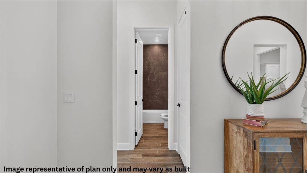 8817 Hidden Meadow DR, Edmond, OK 73007