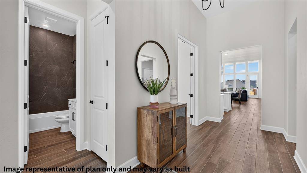 8817 Hidden Meadow DR, Edmond, OK 73007