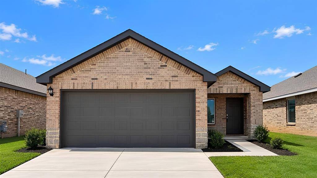 10521 Red Thistle DR, Oklahoma City, OK 73114