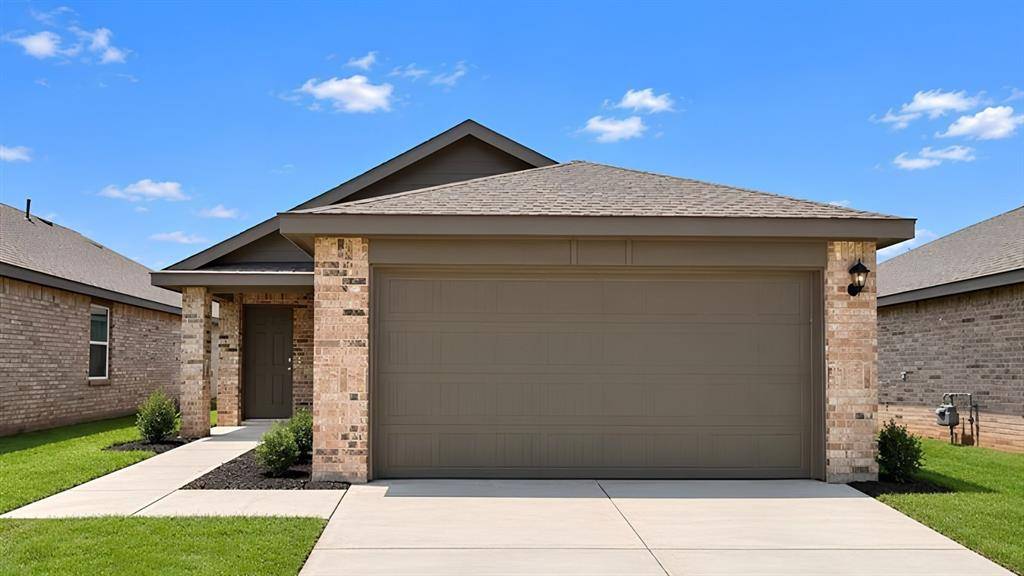 10517 Red Thistle DR, Oklahoma City, OK 73114