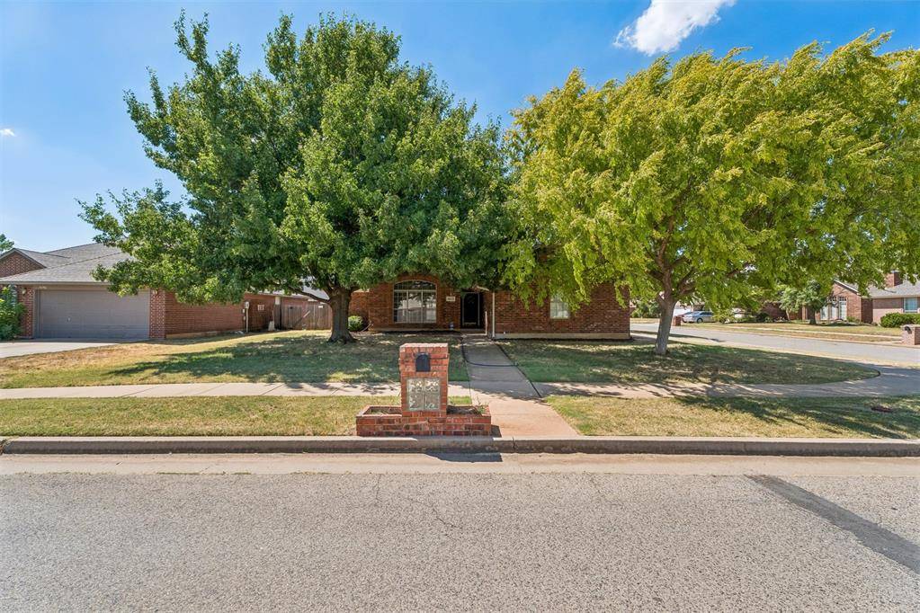 18113 Laurel Oak DR, Edmond, OK 73012