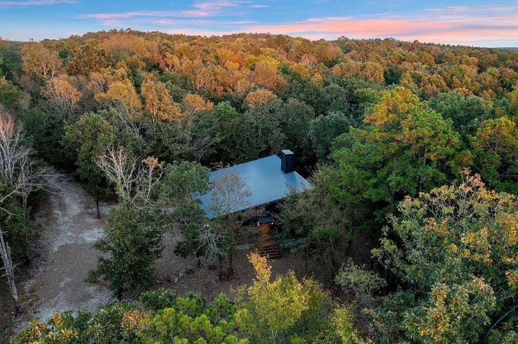 639 Woodland Hills TRL, Broken Bow, OK 74728
