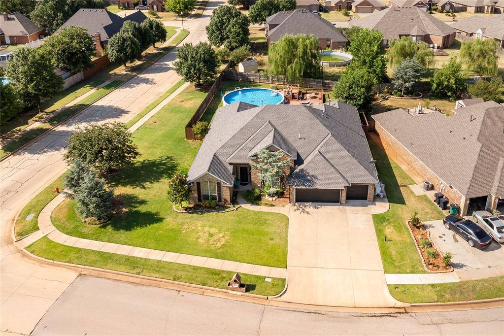 9300 SW 23rd ST, Oklahoma City, OK 73128