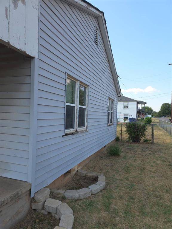 215 E Spruce AVE, Duncan, OK 73533
