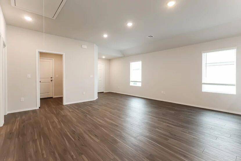 2103 Crimson Lake BLVD, El Reno, OK 73036