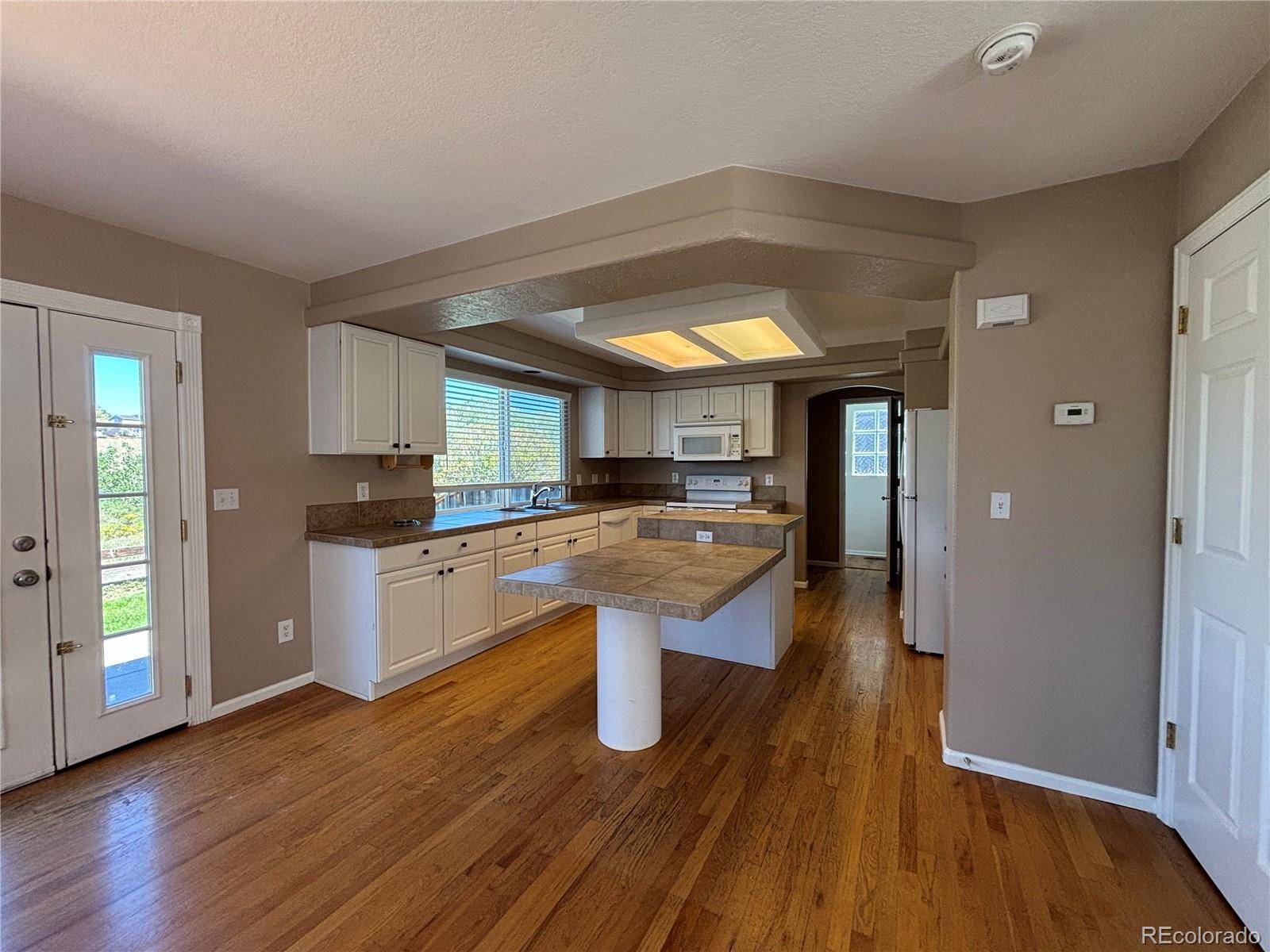 1181 Savannah Sparrow DR, Highlands Ranch, CO 80129