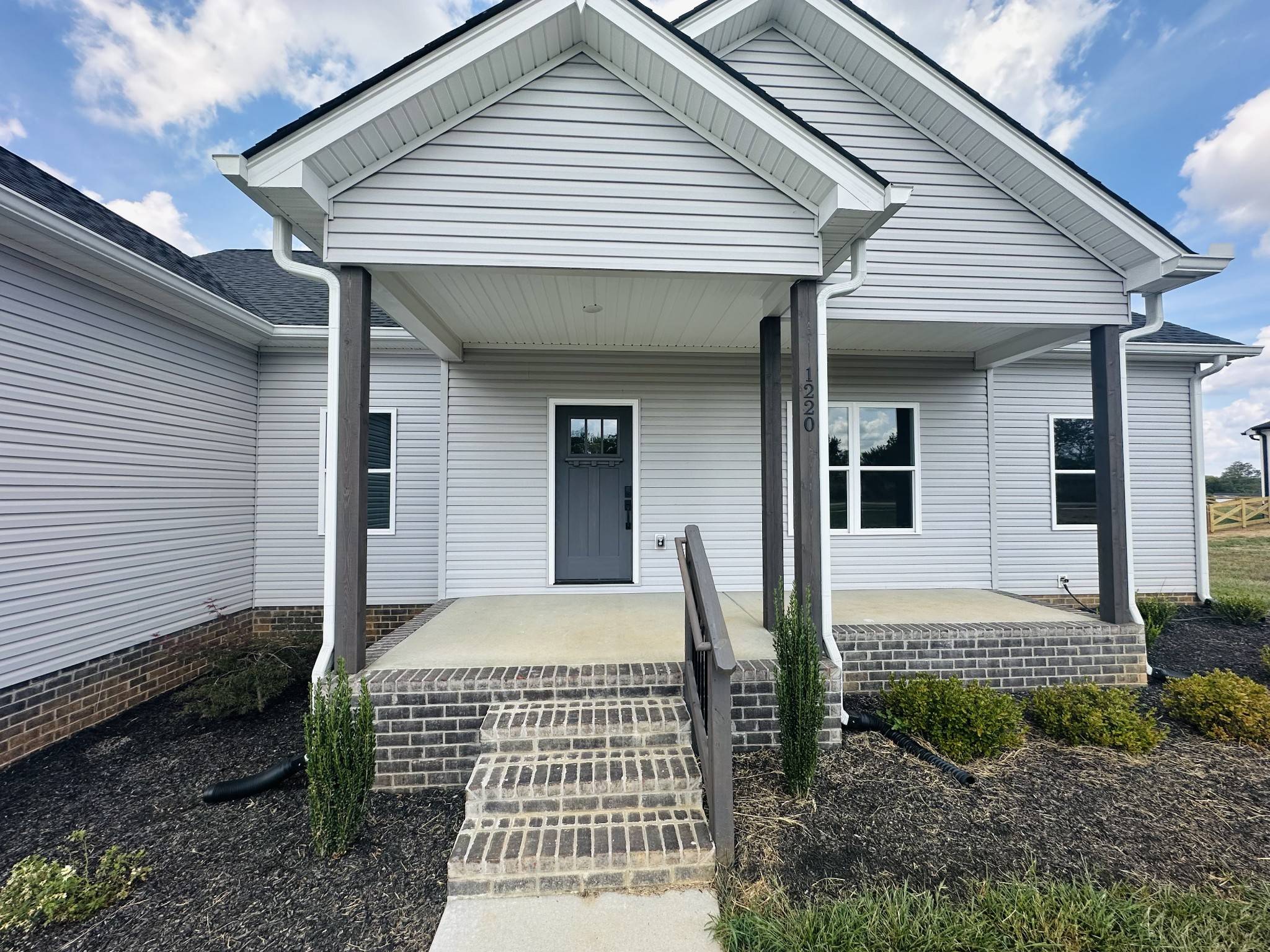1220 Vickie Ln, Portland, TN 37148