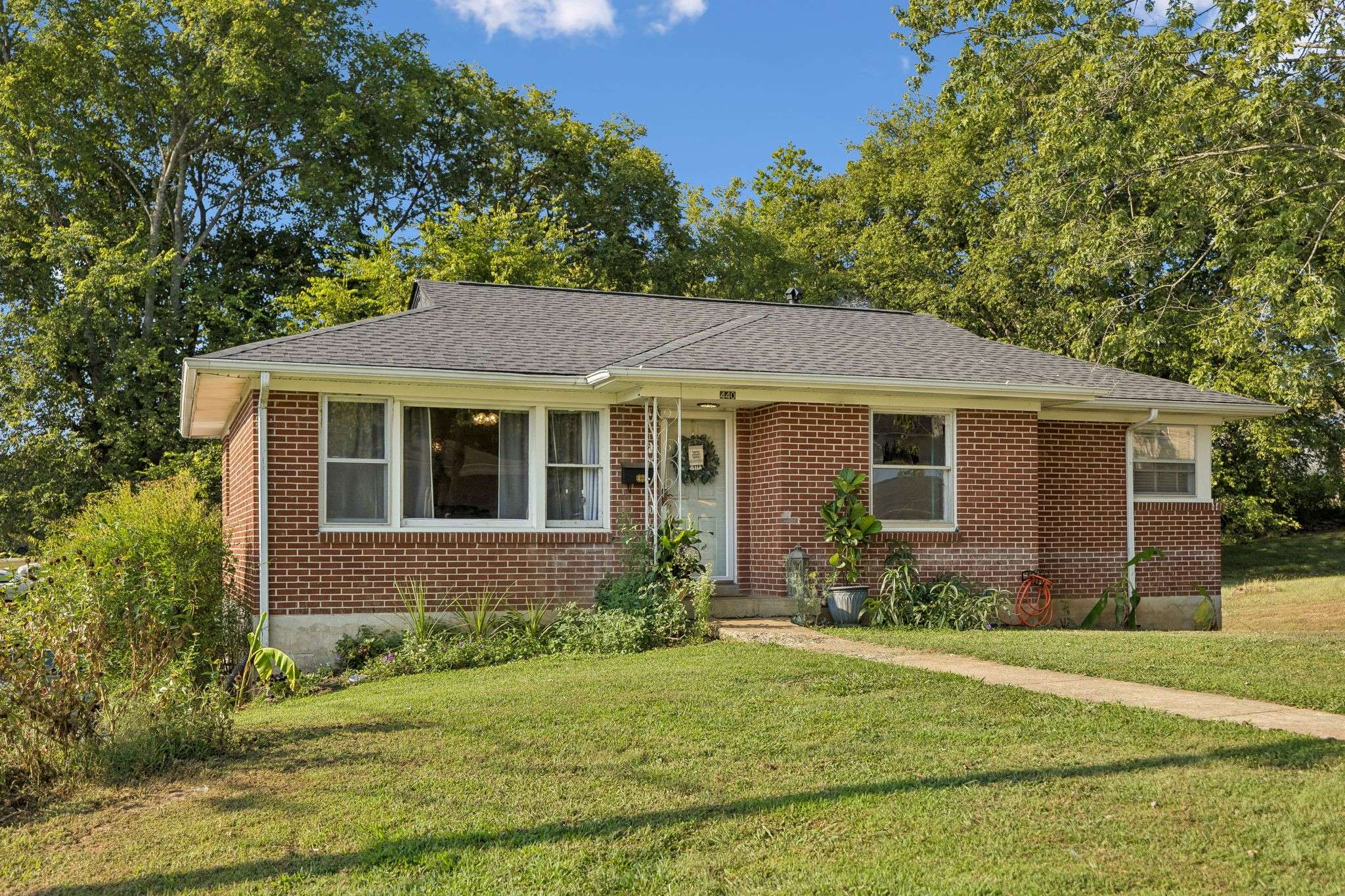 440 8th Ave #S, Lewisburg, TN 37091
