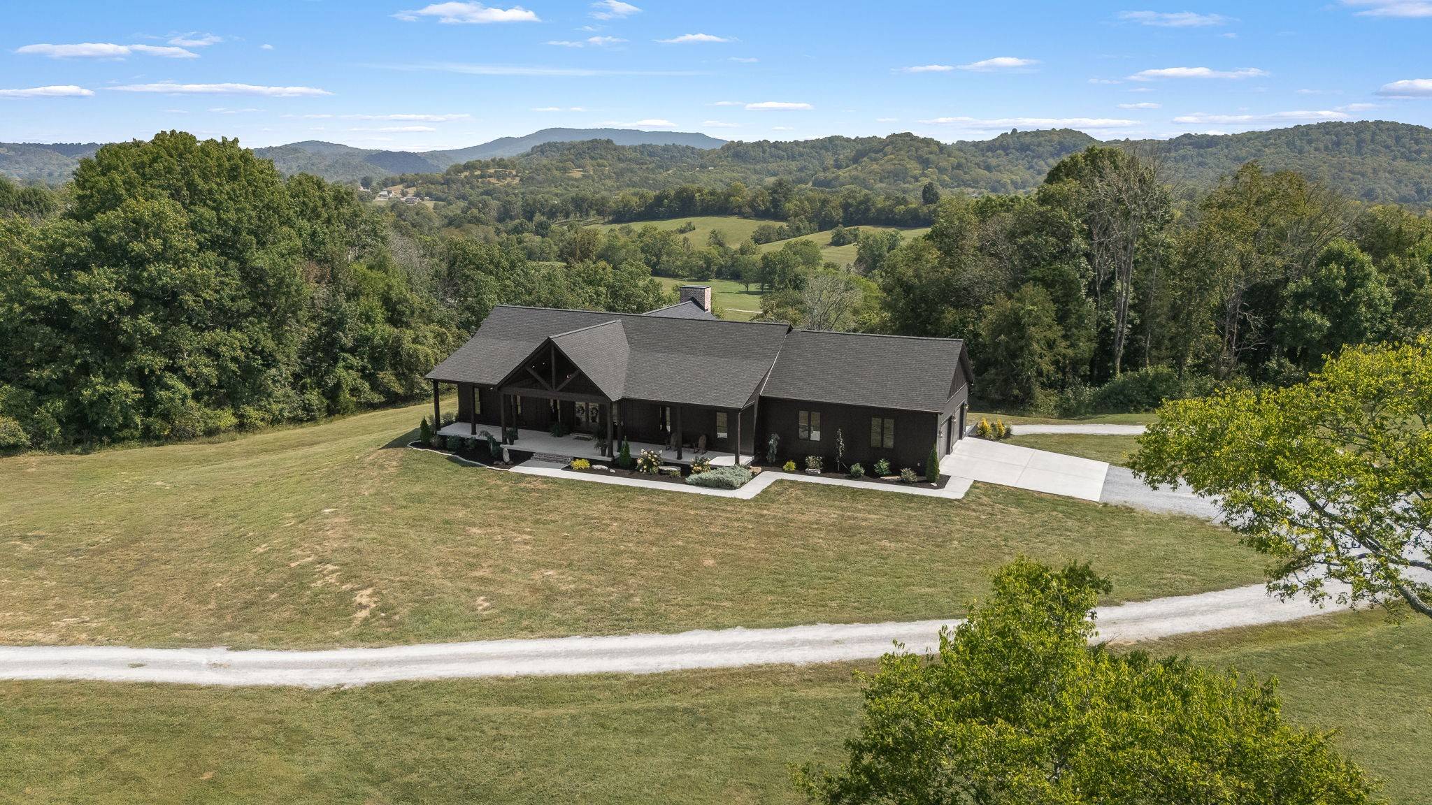 136 Big Orange Ln, Woodbury, TN 37190