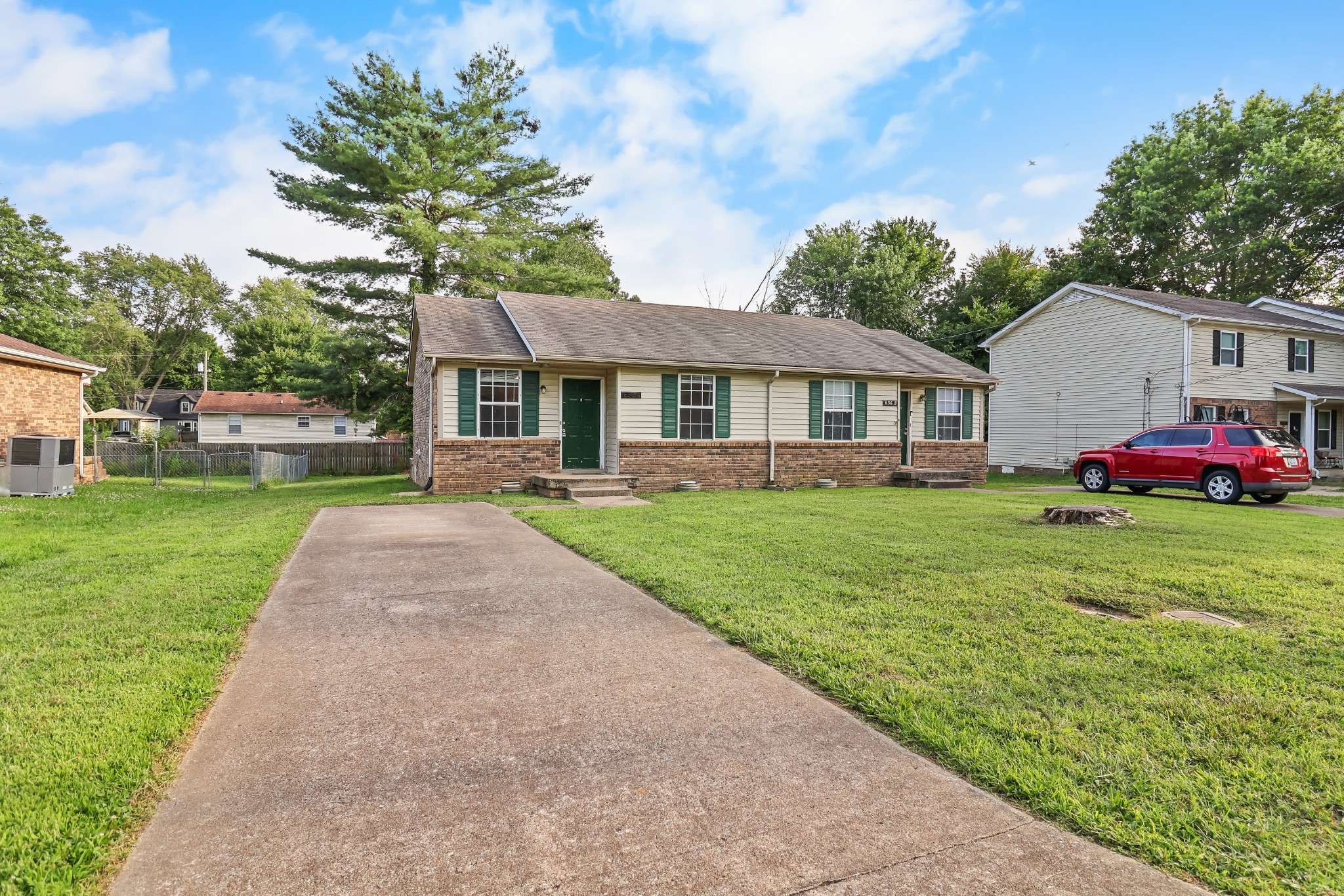 636 R S Bradley Blvd, Clarksville, TN 37042