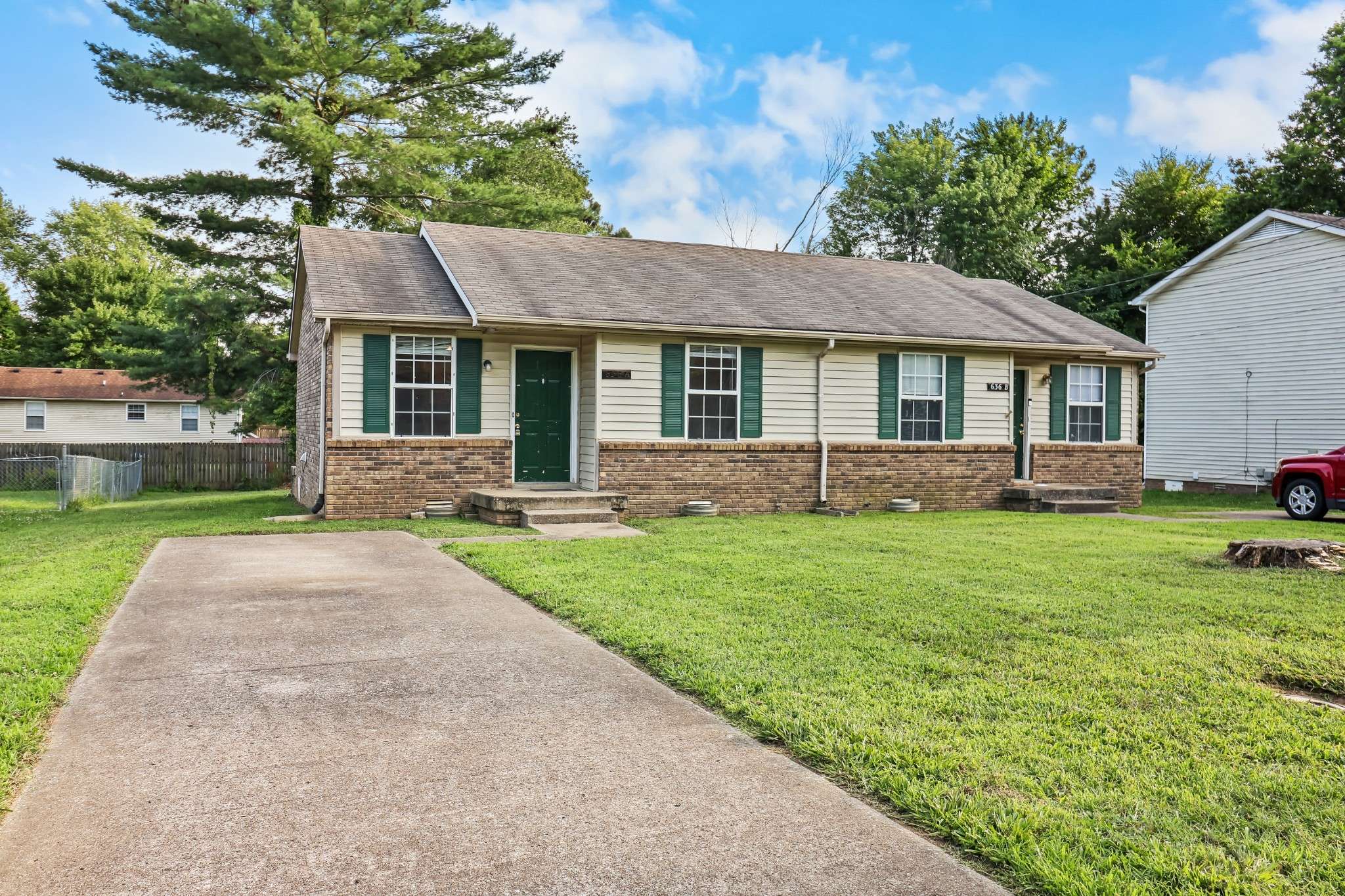 636 R S Bradley Blvd, Clarksville, TN 37042