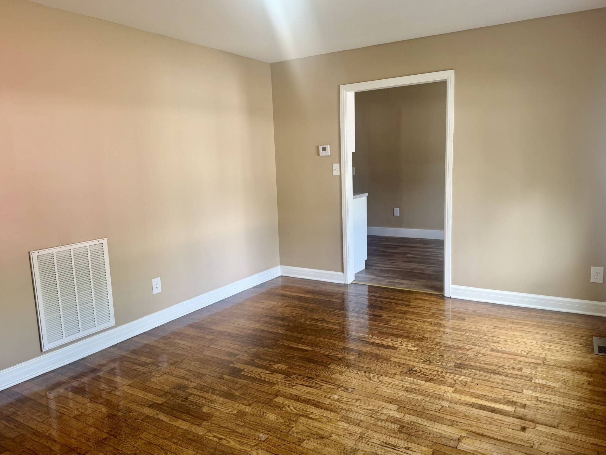 155 N Kentucky Ave, Hopkinsville, KY 42240