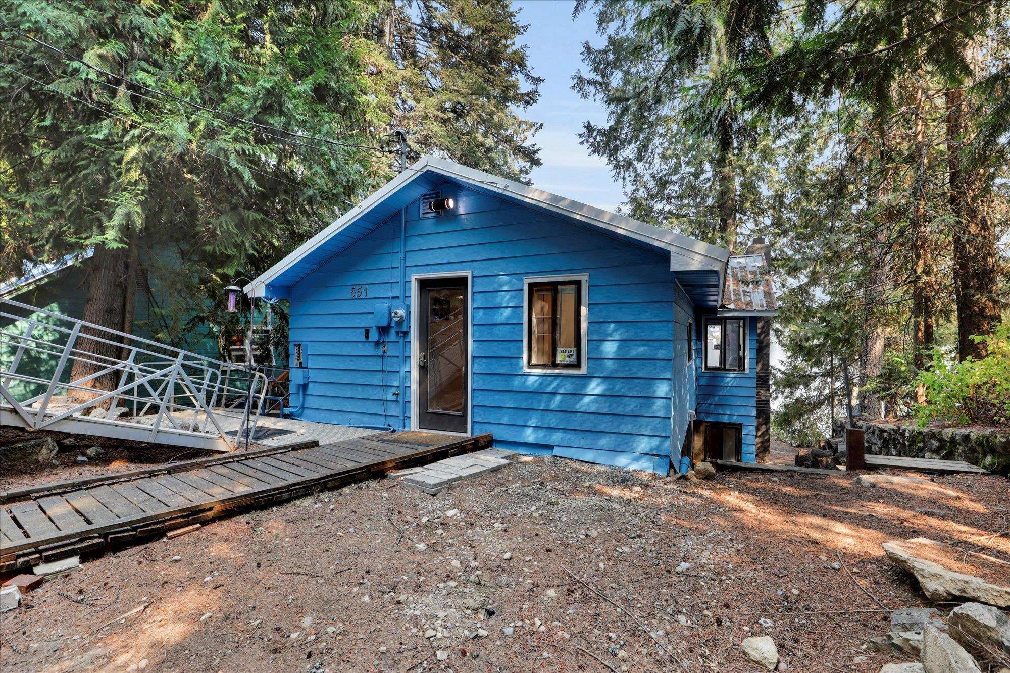 551 Davis Lake Rd, Usk, WA 99180