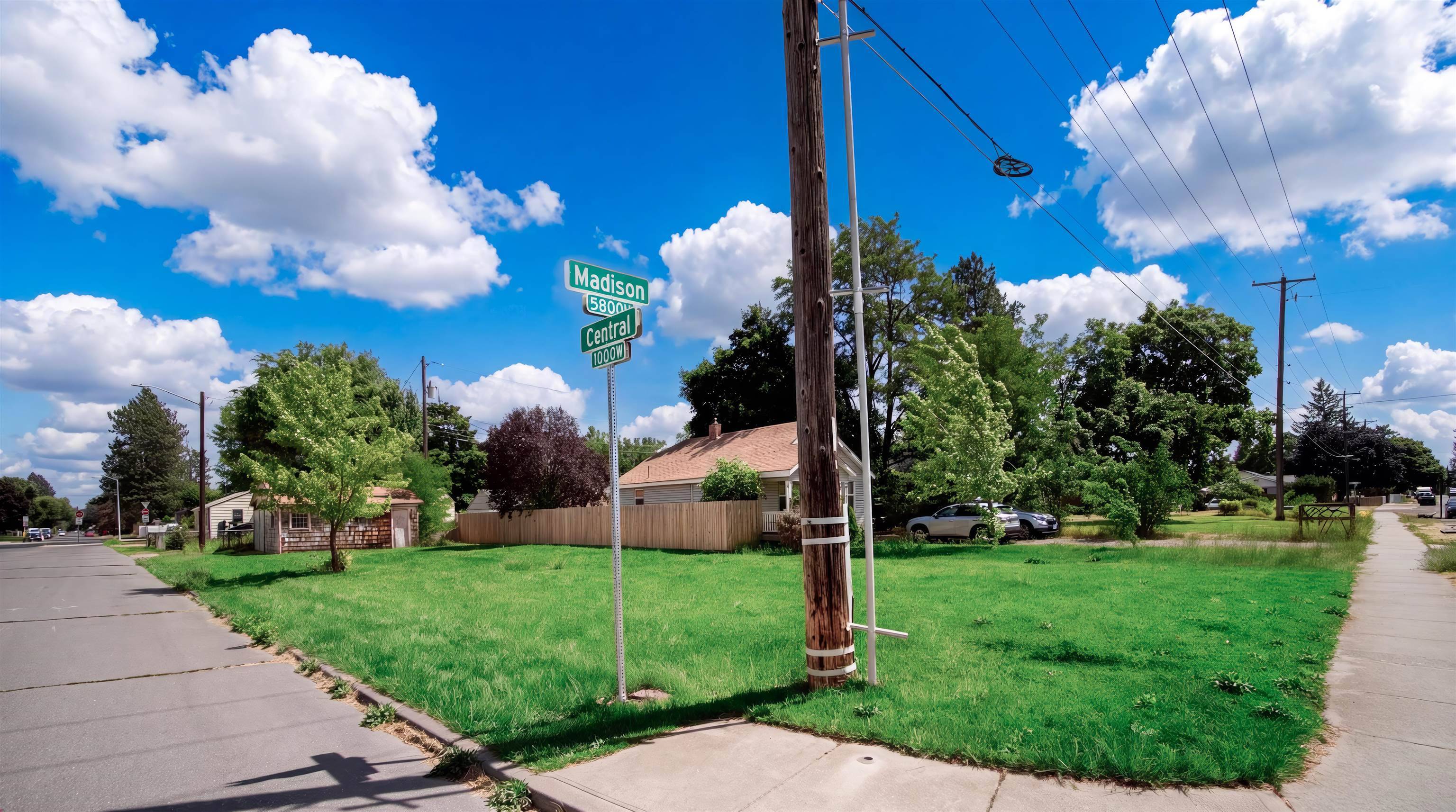 5826 N Madison St, Spokane, WA 99205