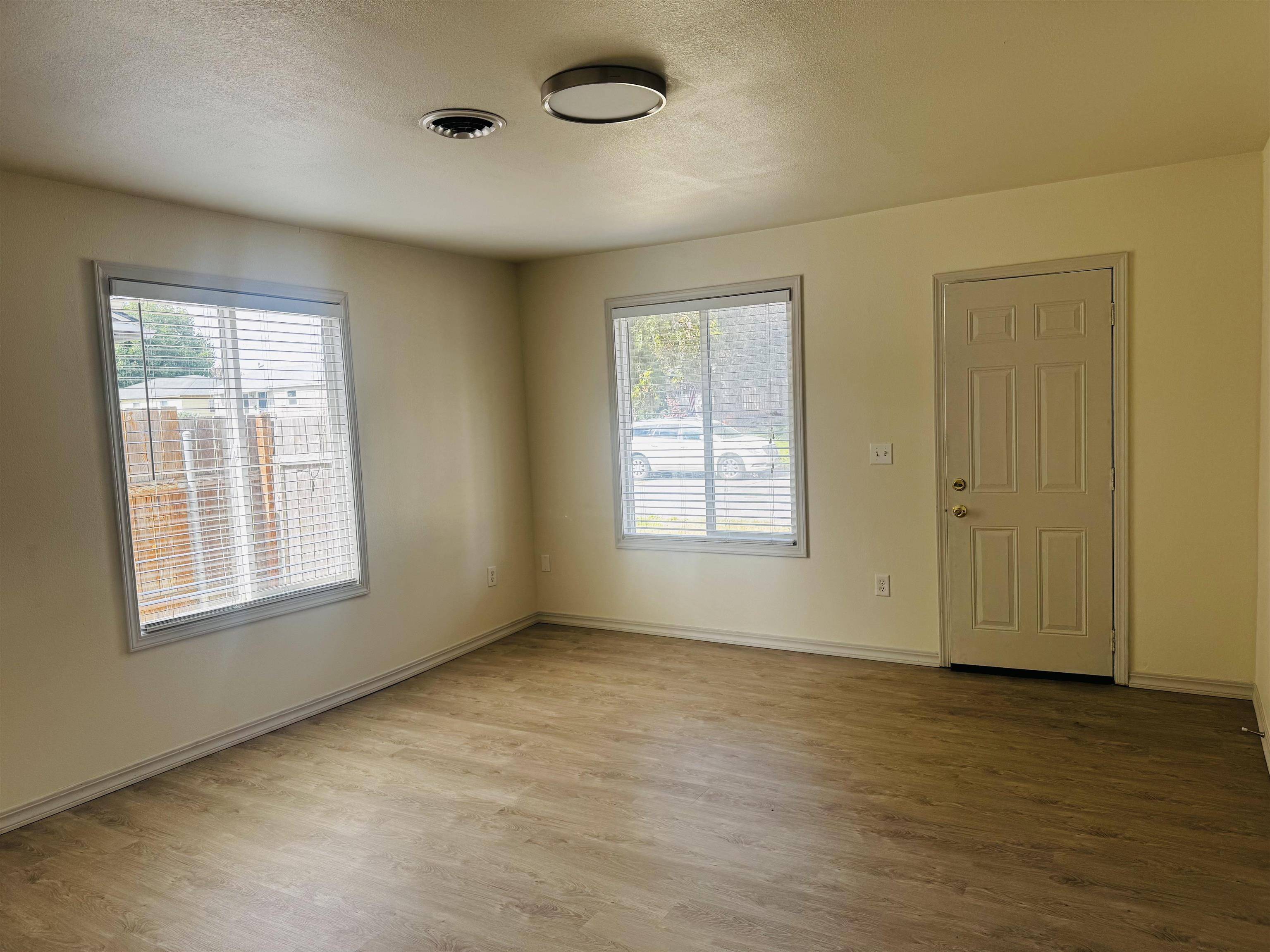 624 E Rockwell Ave, Spokane, WA 99207