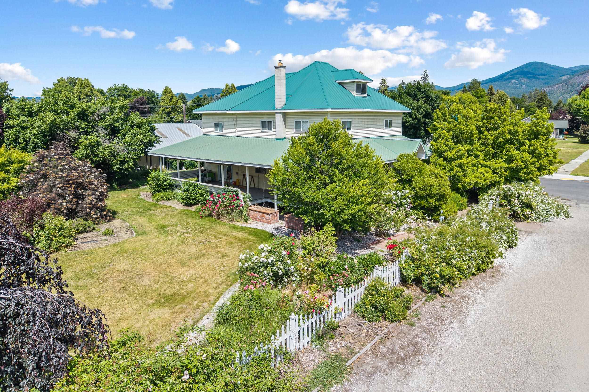 802 W Main Ave, Chewelah, WA 99109