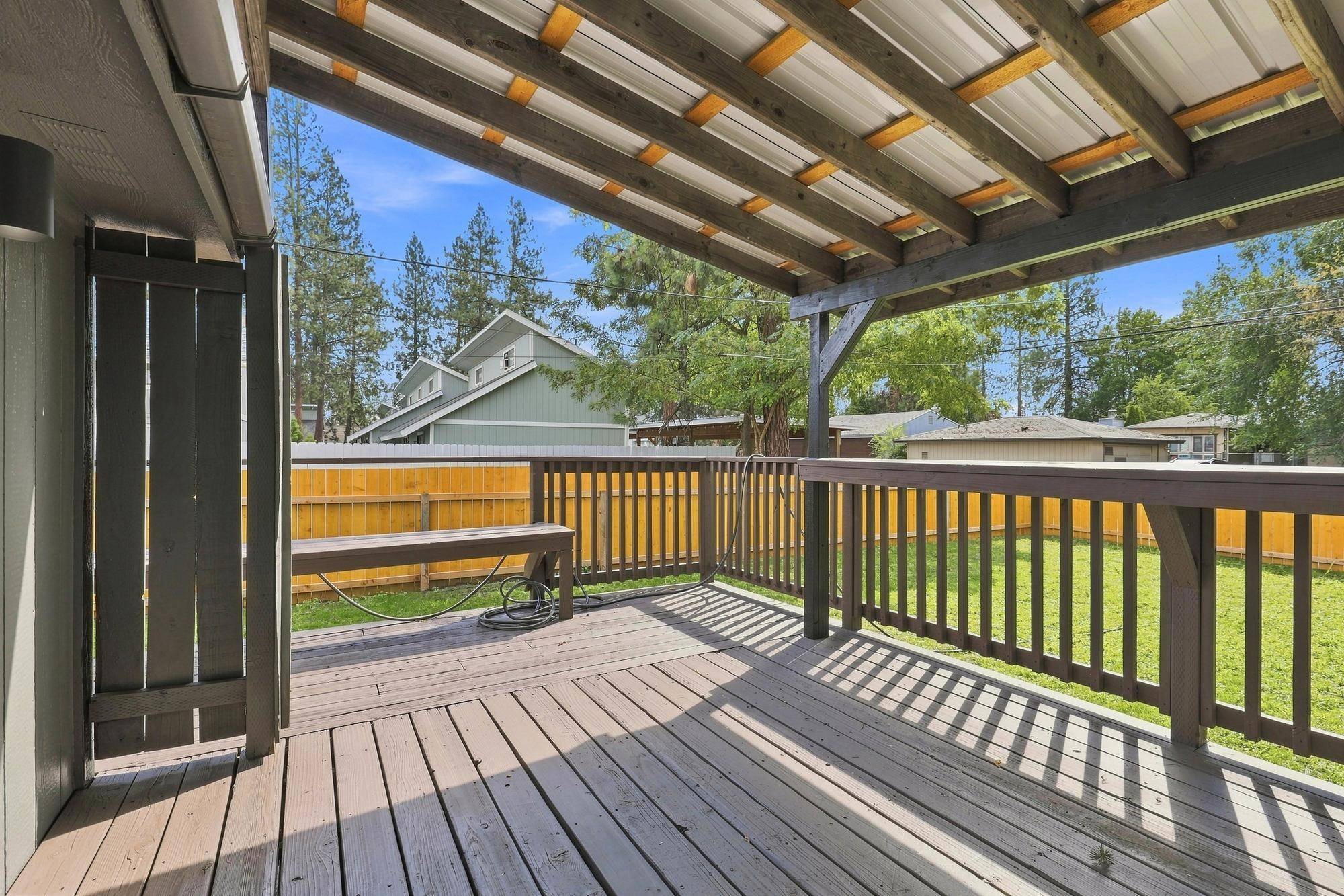 1323 W FRANCIS Ave, Spokane, WA 99205