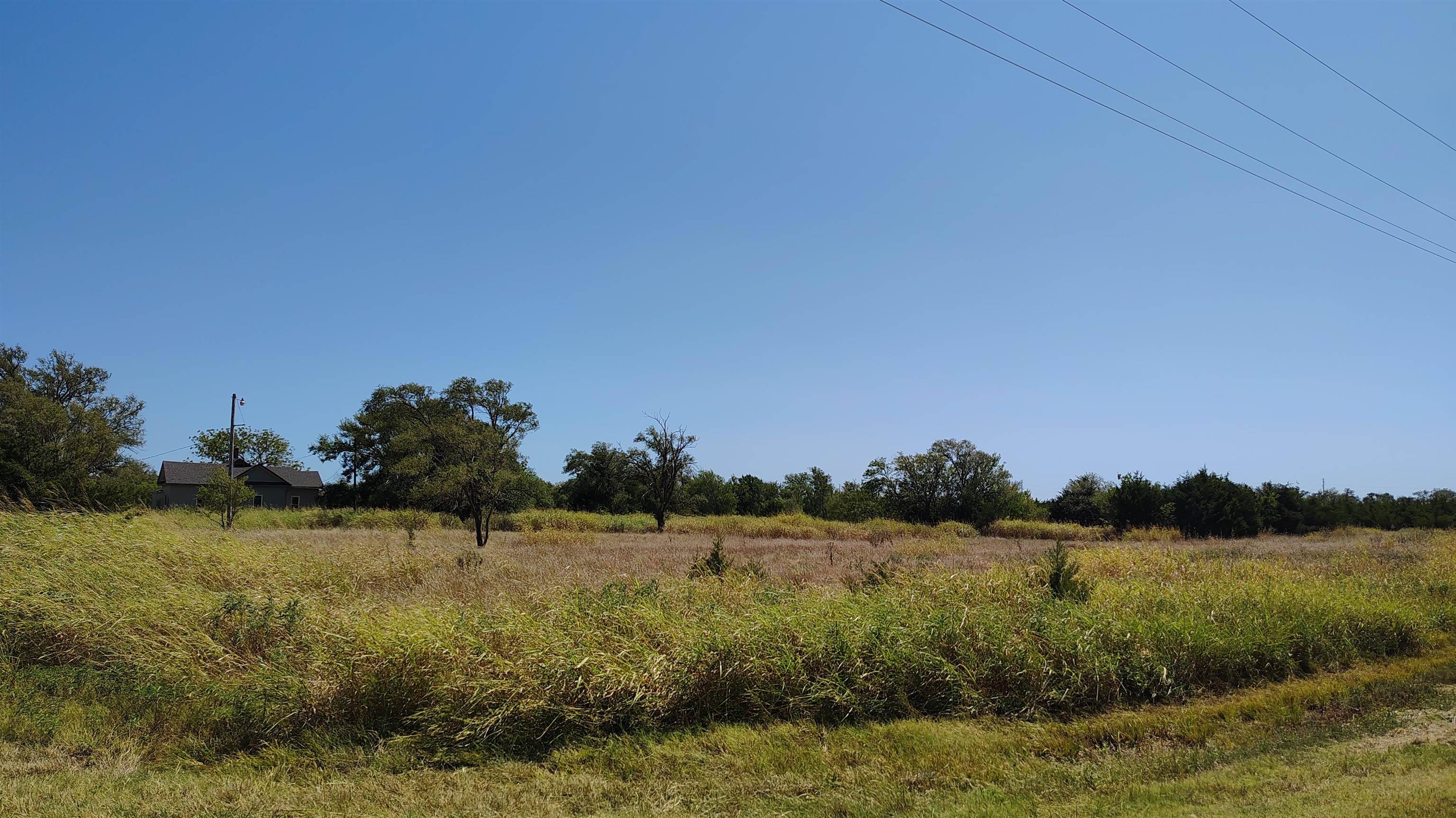 555 E 77th Ave North, Wellington, KS 67152
