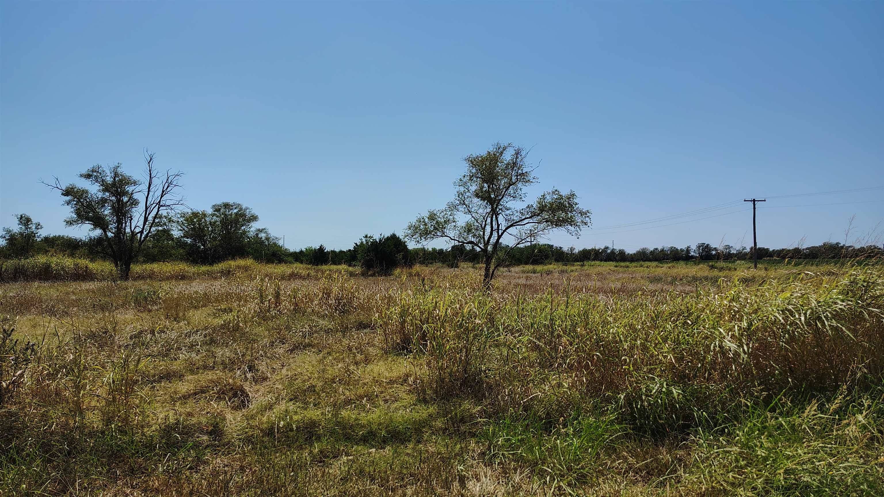 555 E 77th Ave North, Wellington, KS 67152