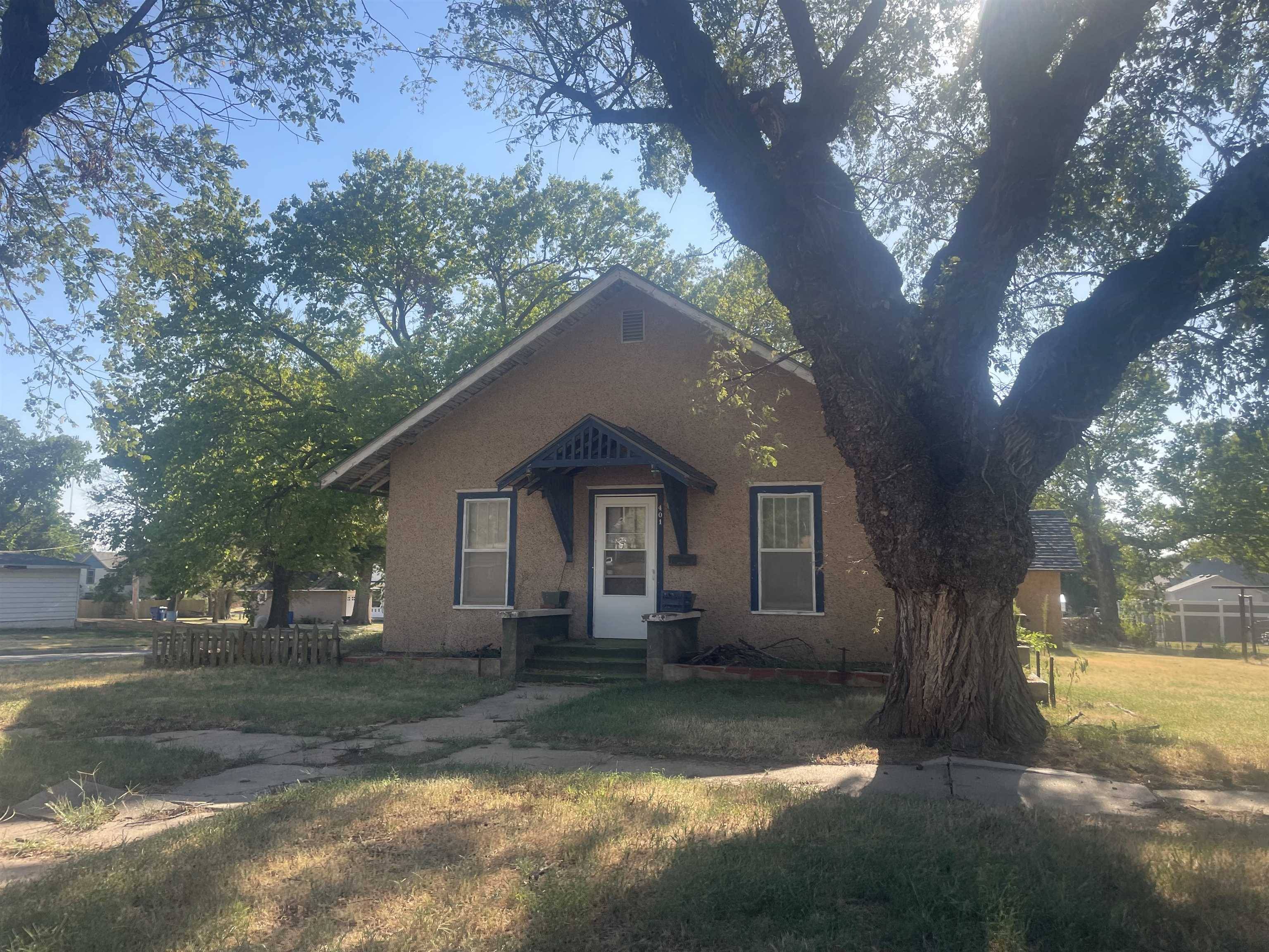 401 N Blaine, Attica, KS 67009