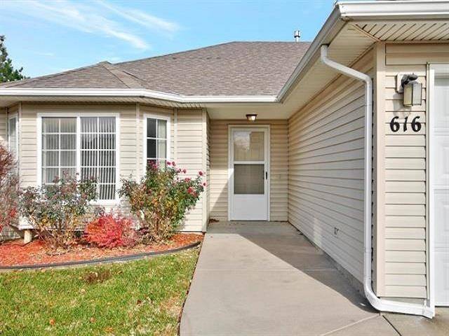 616 Autumn Ridge Ct, Andover, KS 67002
