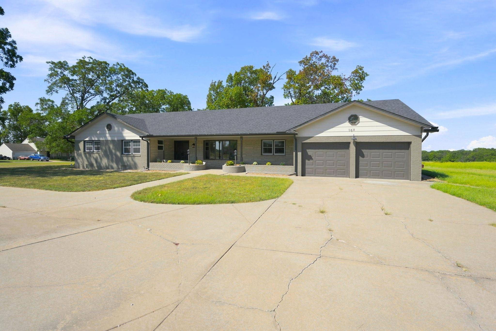 1611 N Rock, Mulvane, KS 67110