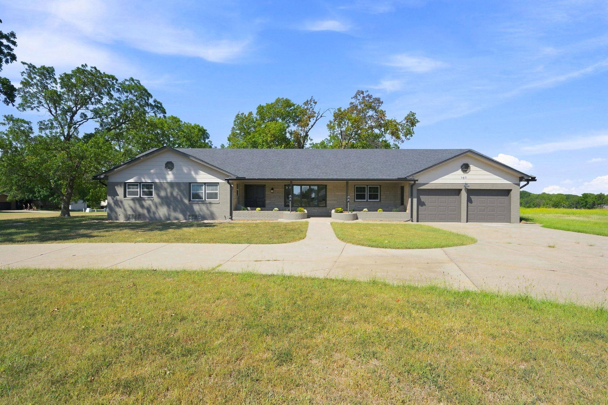 1611 N Rock, Mulvane, KS 67110