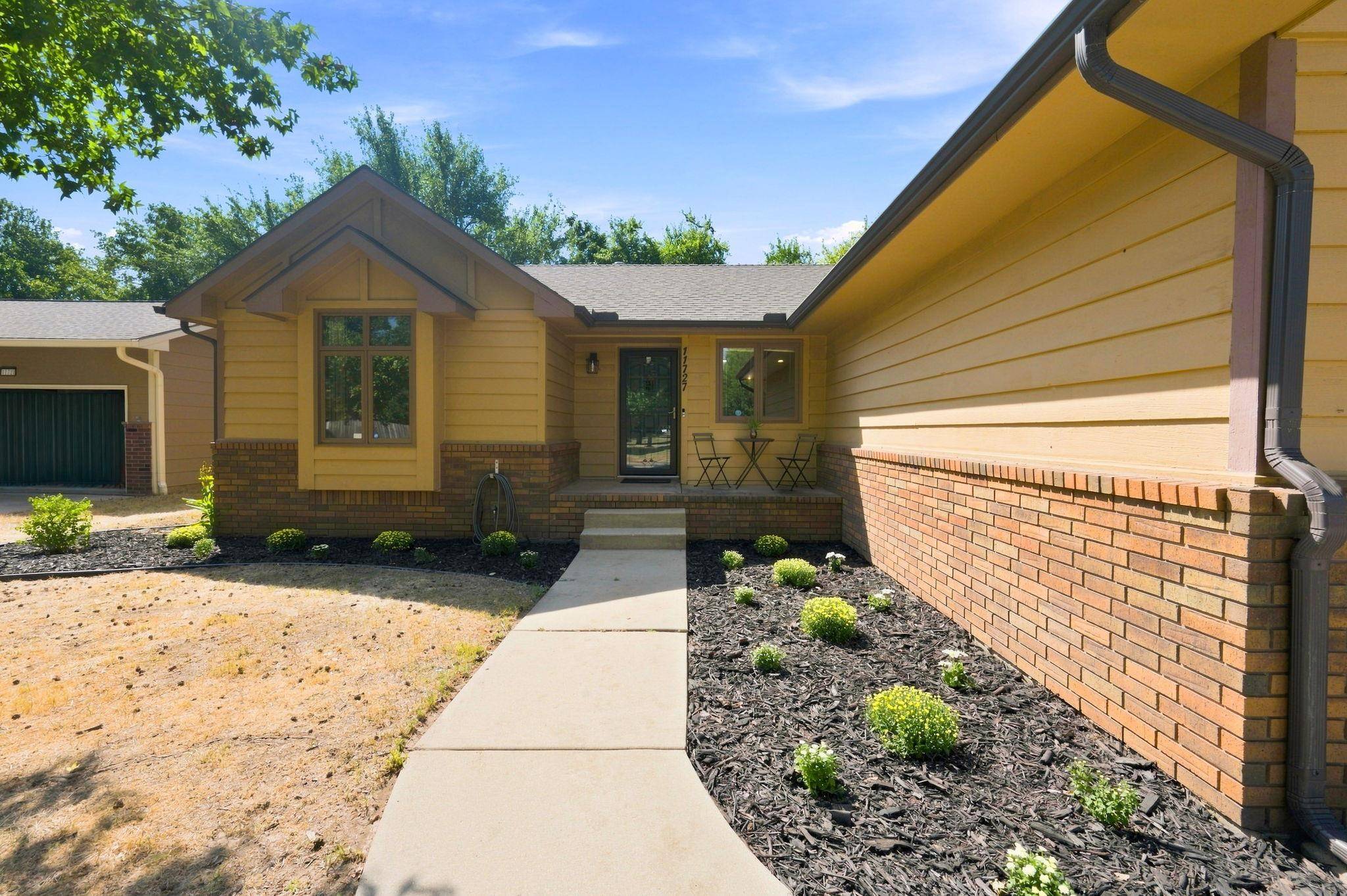 11727 W Rolling Hills Street, Wichita, KS 67212