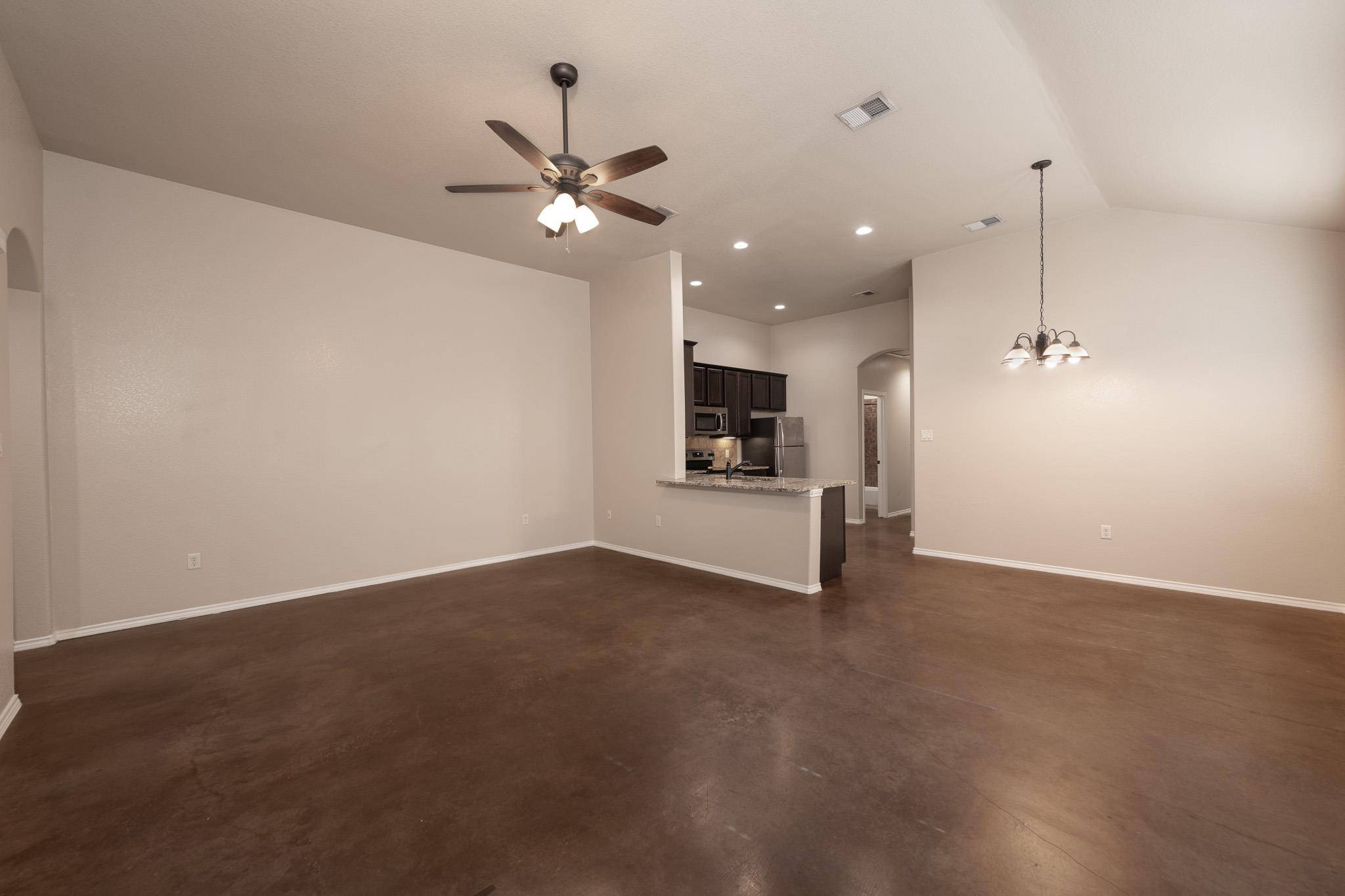 455 JACK RABBIT LN #B, Buda, TX 78610