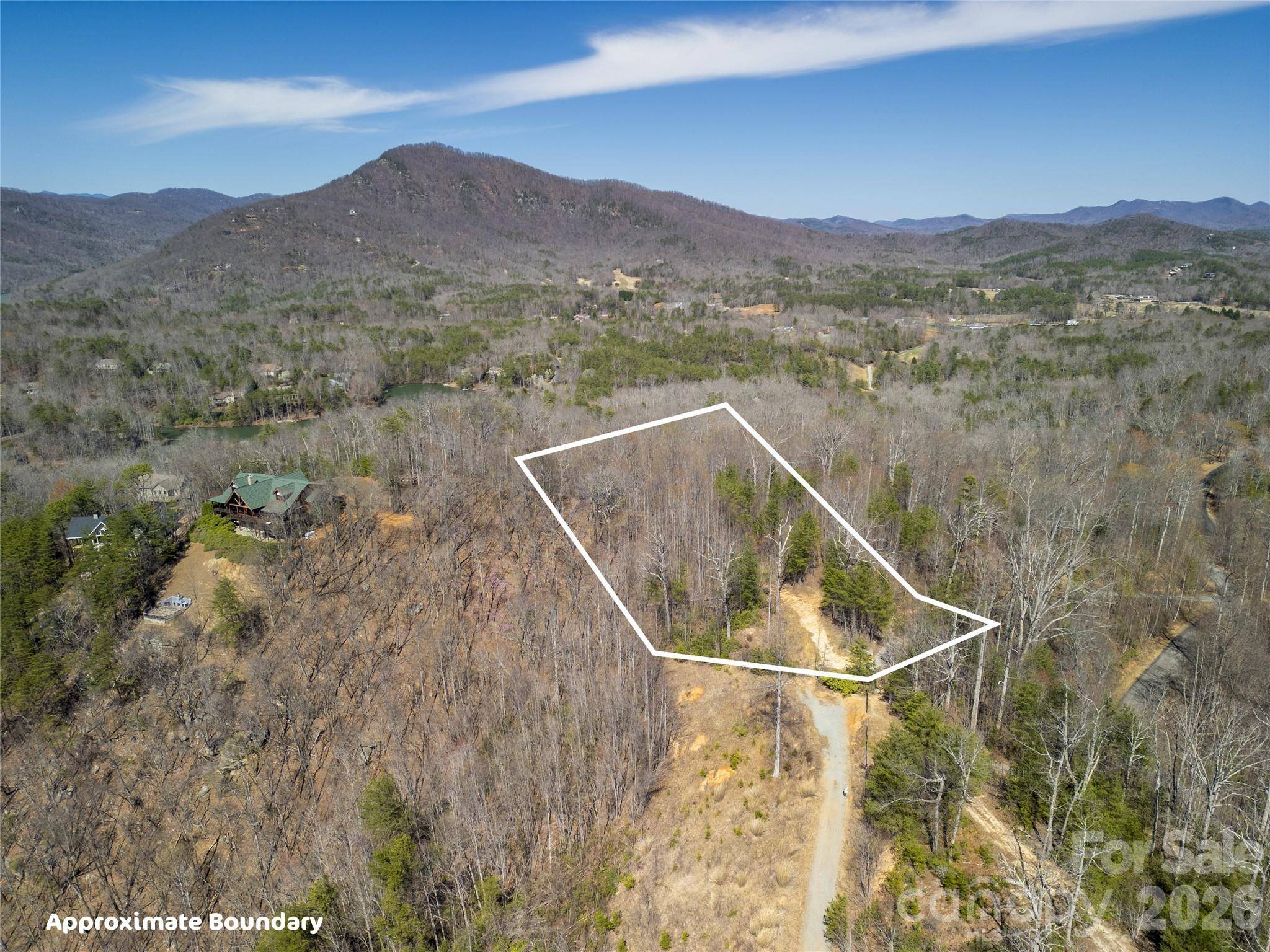 31 High Rock RDG #31, Lake Lure, NC 28746