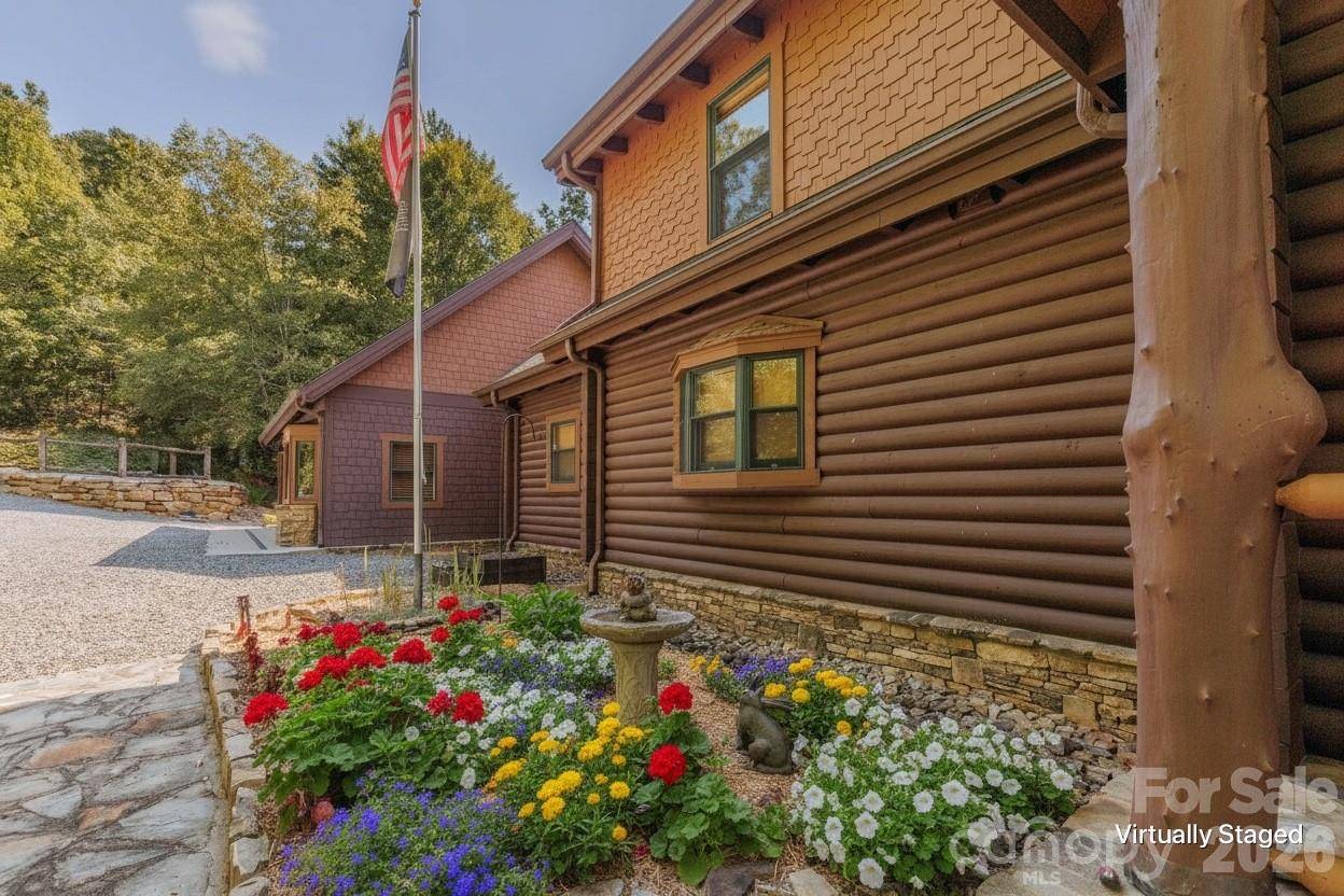 925 Appalachian WAY, Bryson City, NC 28713
