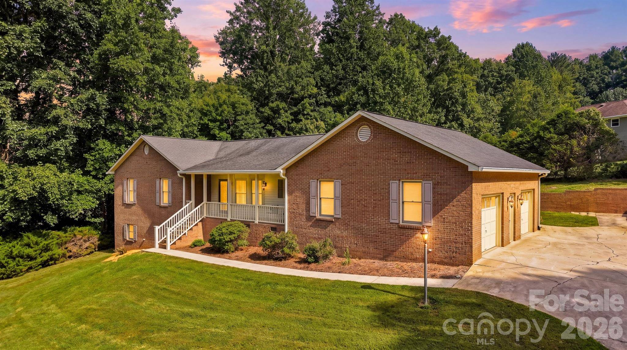 107 Timberline DR, Morganton, NC 28655