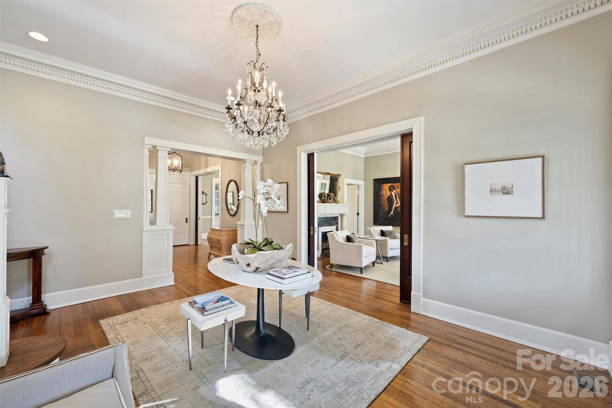 1136 Queens RD, Charlotte, NC 28207
