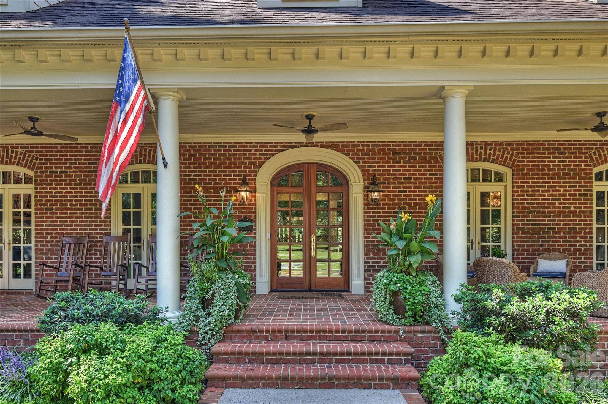 2115 Foxcroft Woods LN, Charlotte, NC 28211