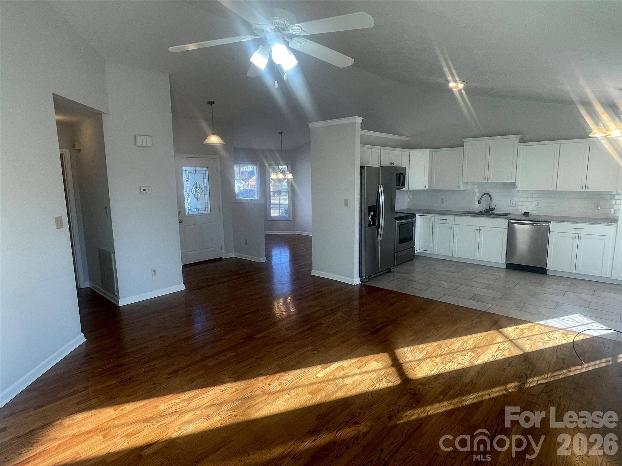 1444 Farmington Hills DR, Conover, NC 28613