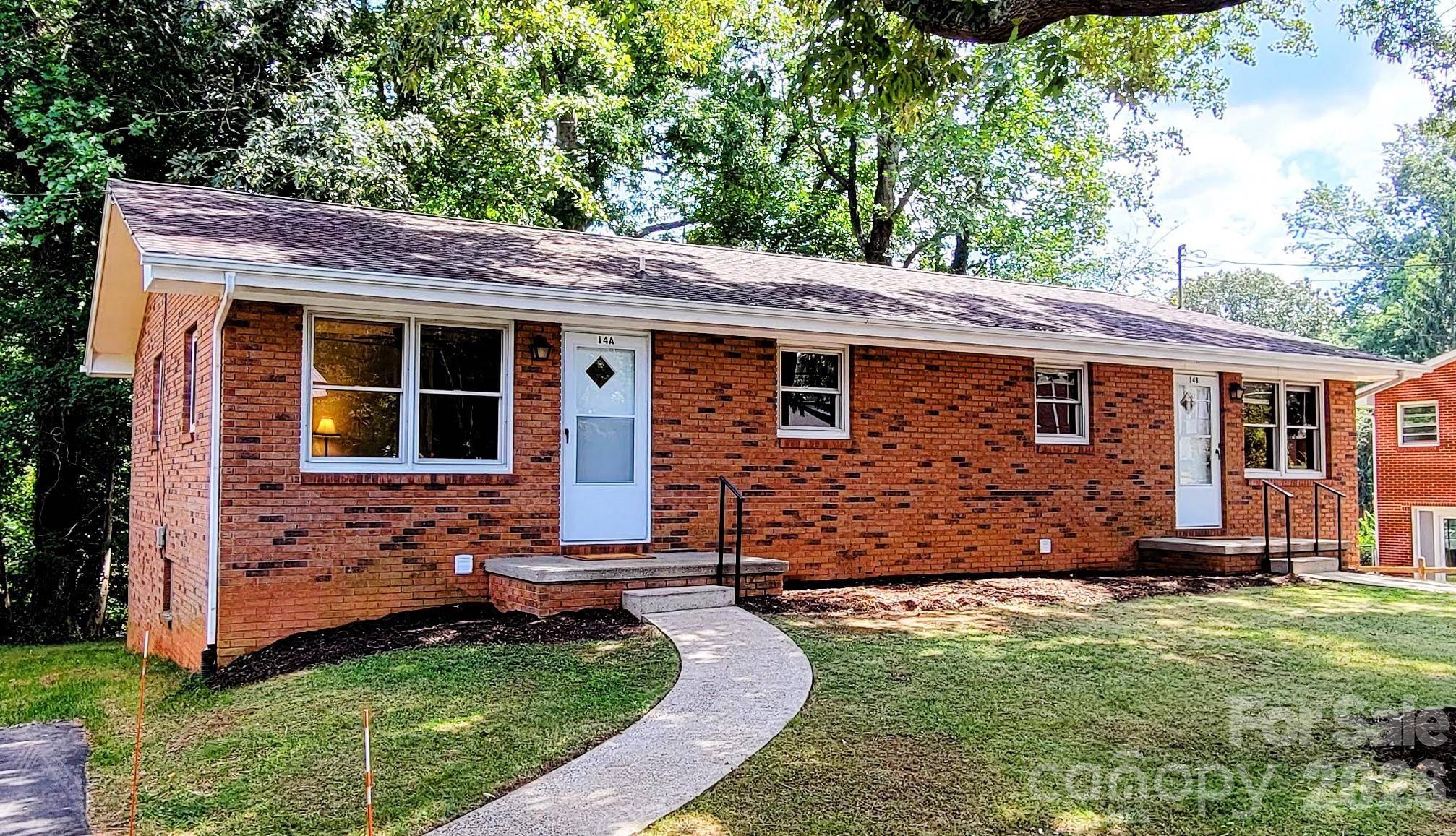 14 Oteen Church RD, Asheville, NC 28805