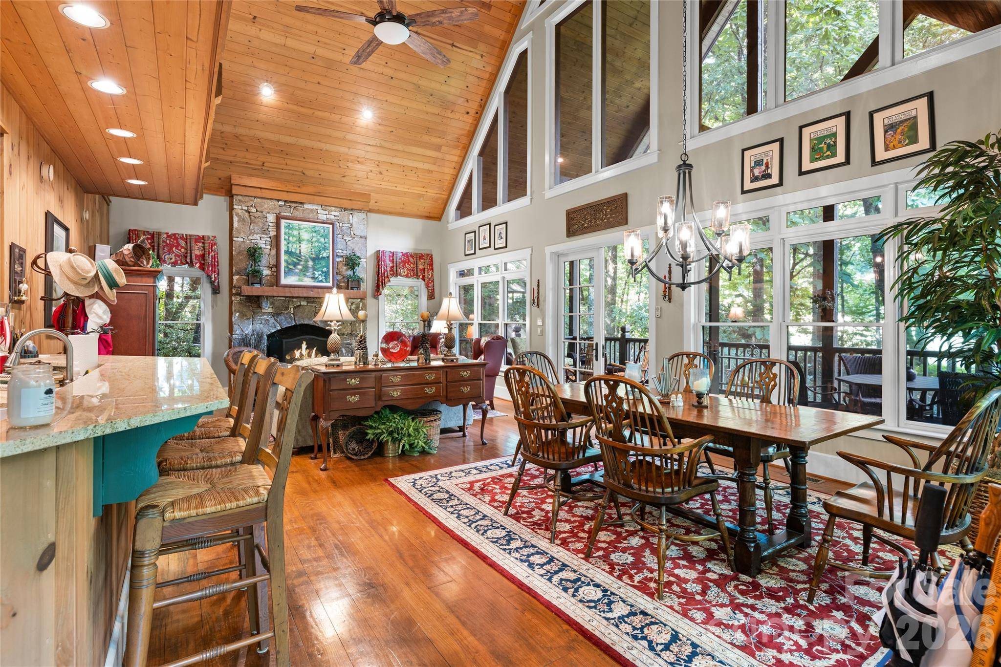 575 Seminole WAY, Lake Toxaway, NC 28747