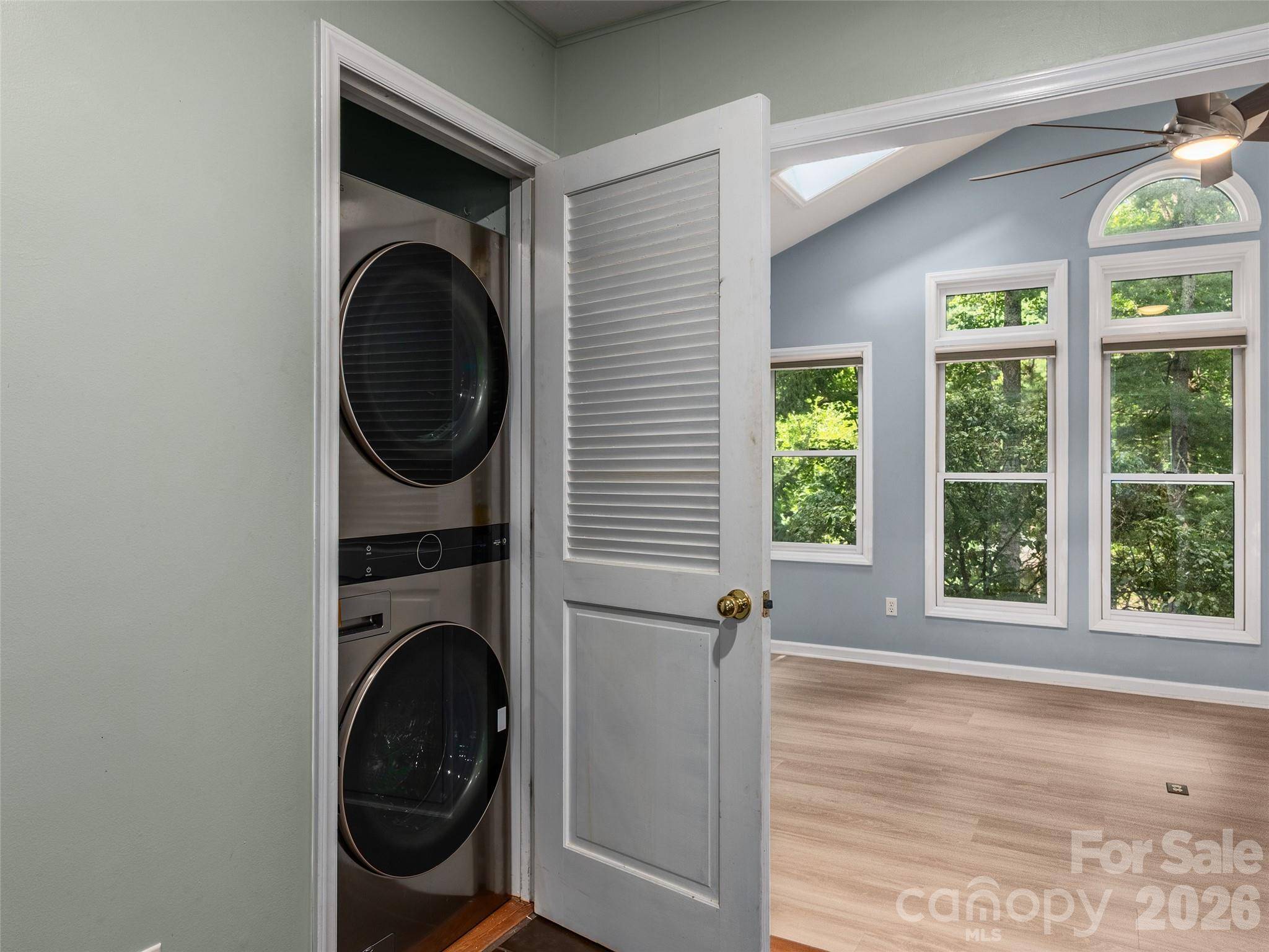 921 Indian Hill RD, Hendersonville, NC 28791