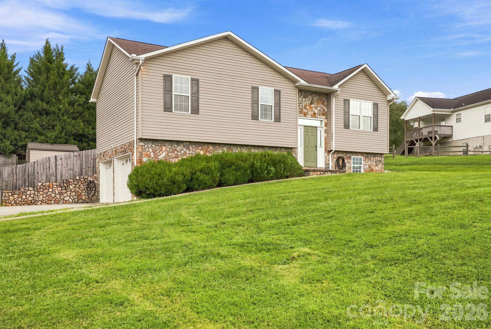 1970 Husbands Creek RD, Lenoir, NC 28645