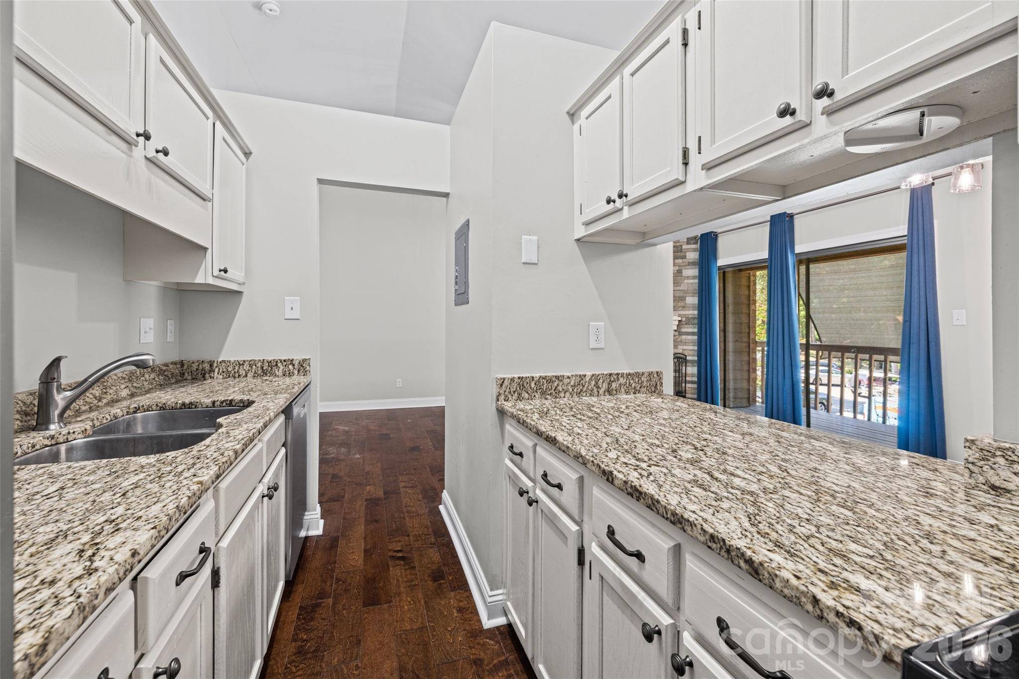 4160 Charlotte HWY #F, Lake Wylie, SC 29710