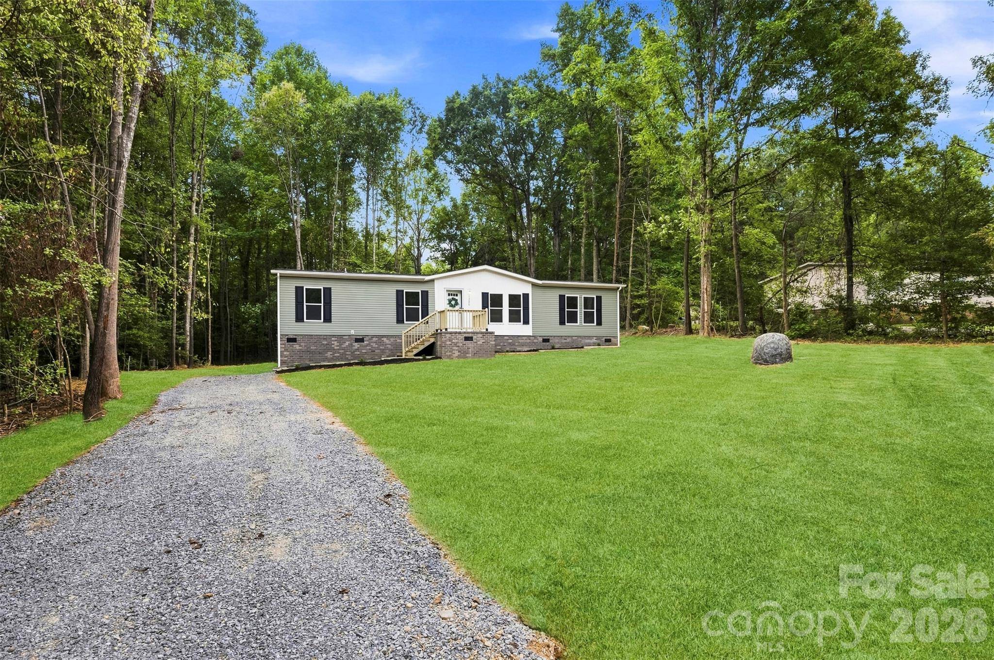 1280 Forest Ridge RD, Bessemer City, NC 28016