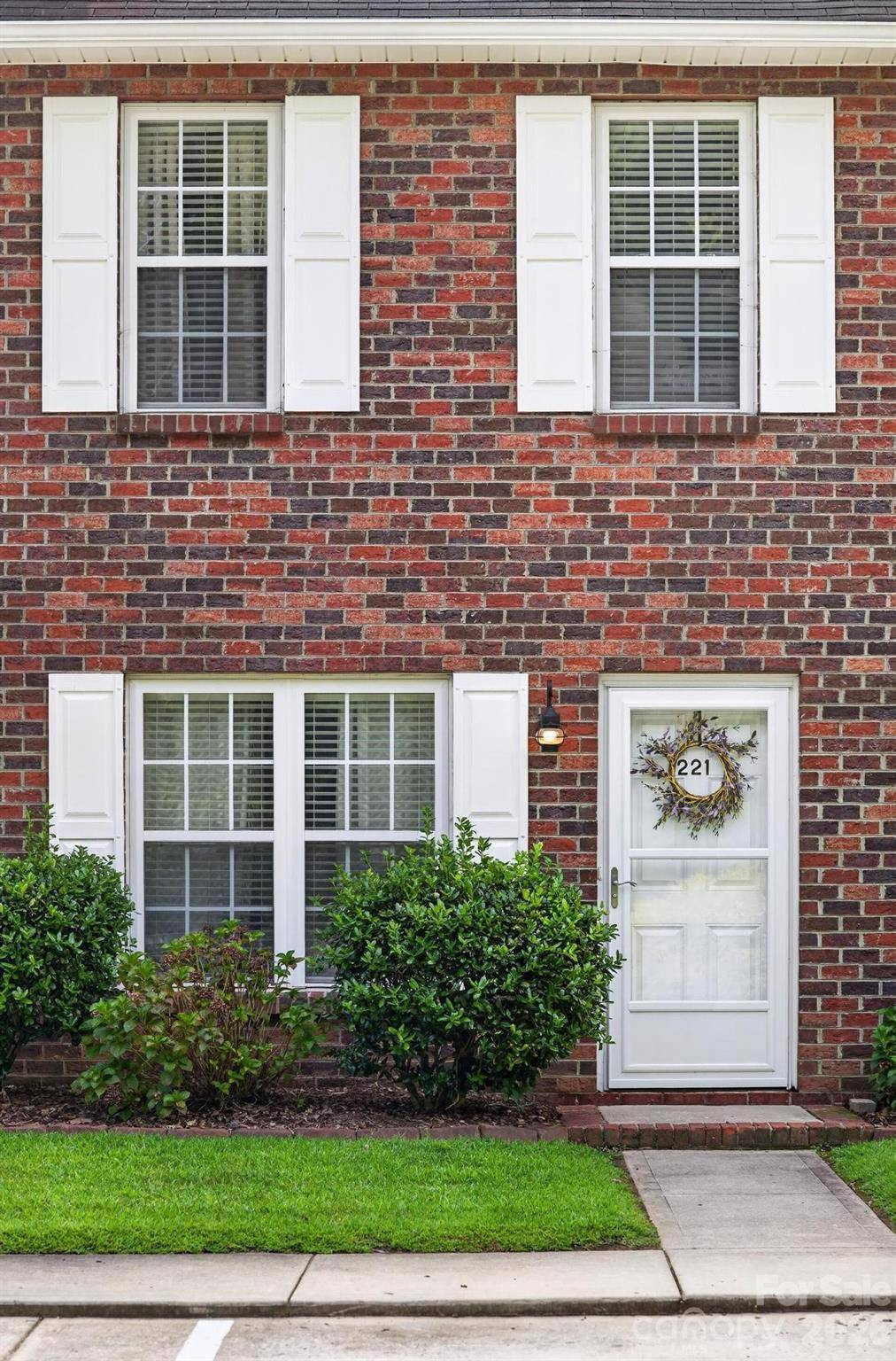 221 Linkside CT SE #5, Lenoir, NC 28645