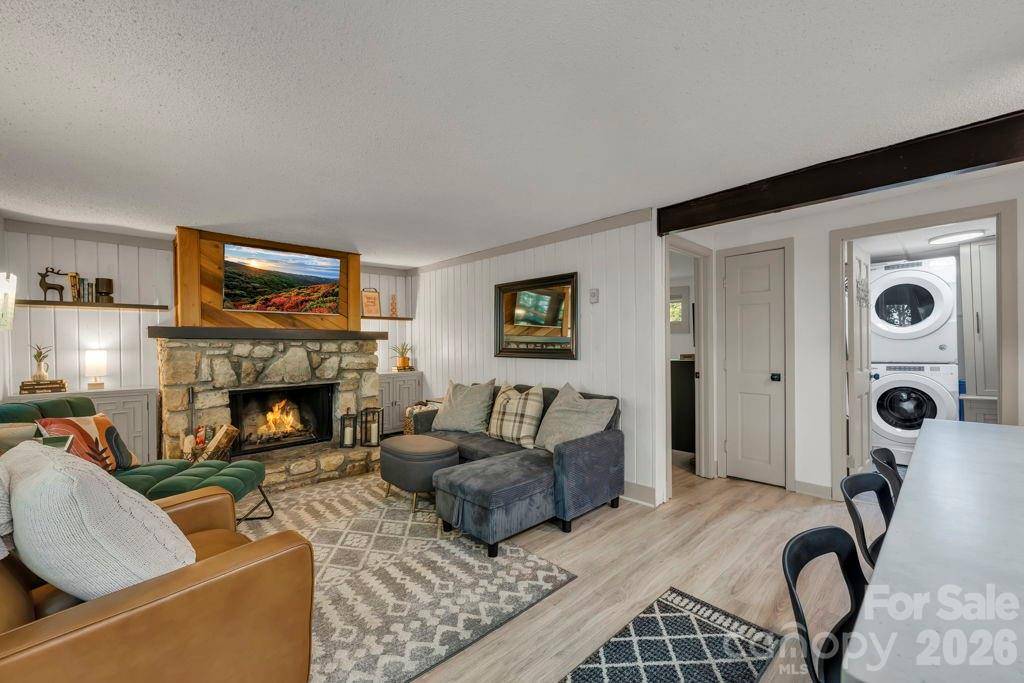 108 Northridge RD #1B, Banner Elk, NC 28604